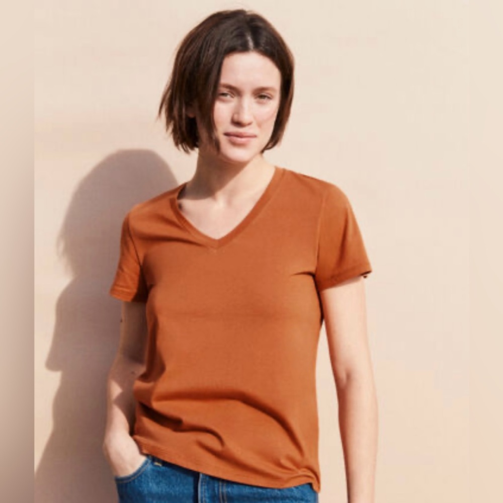Universal Thread dark orange tee
